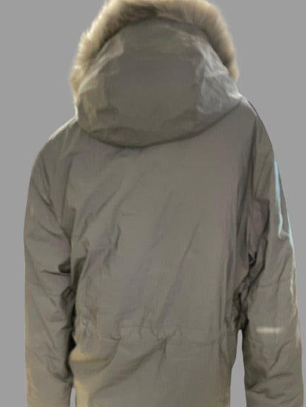 Veste / Doudoune Ellesse Réf. 00999 (Abîmée)