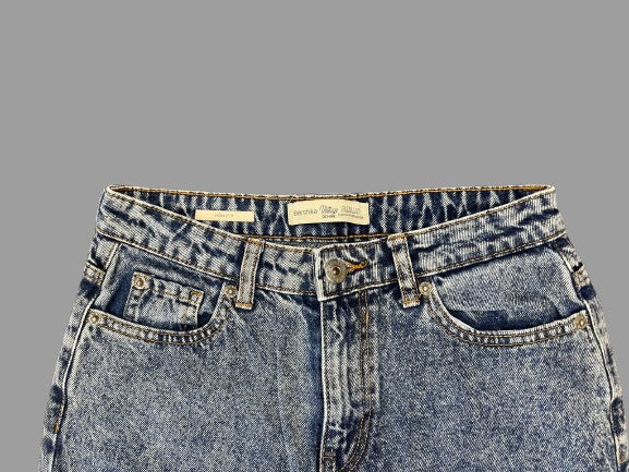 Jean femme Bershka Réf. 01493