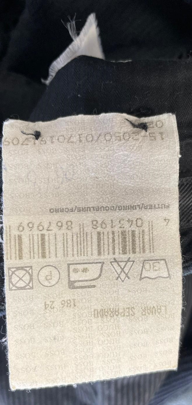 Pantalon en velours côtelé Hugo Boss Réf. 01651