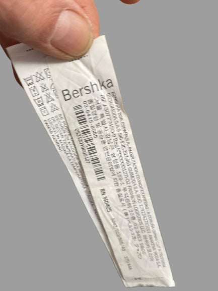 Pantalón Bermudas Bershka Ref.02050