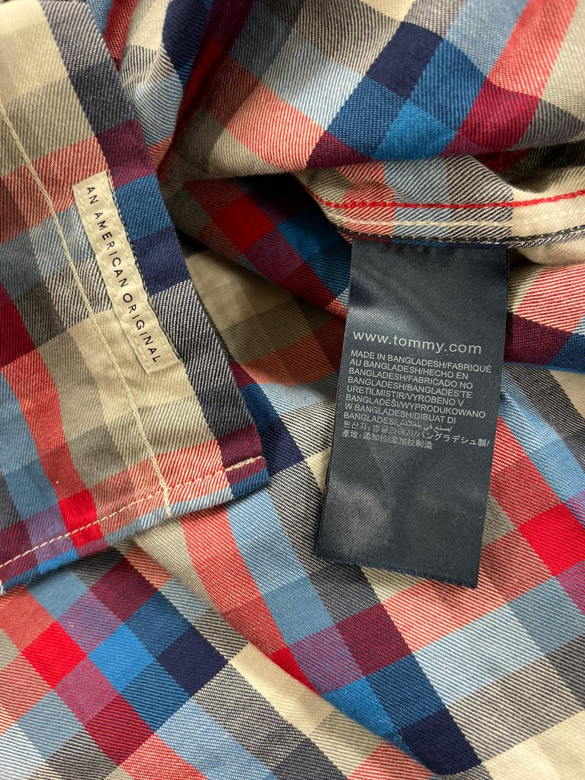 Chemise à manches longues Tommy Hilfiger Réf. 02114