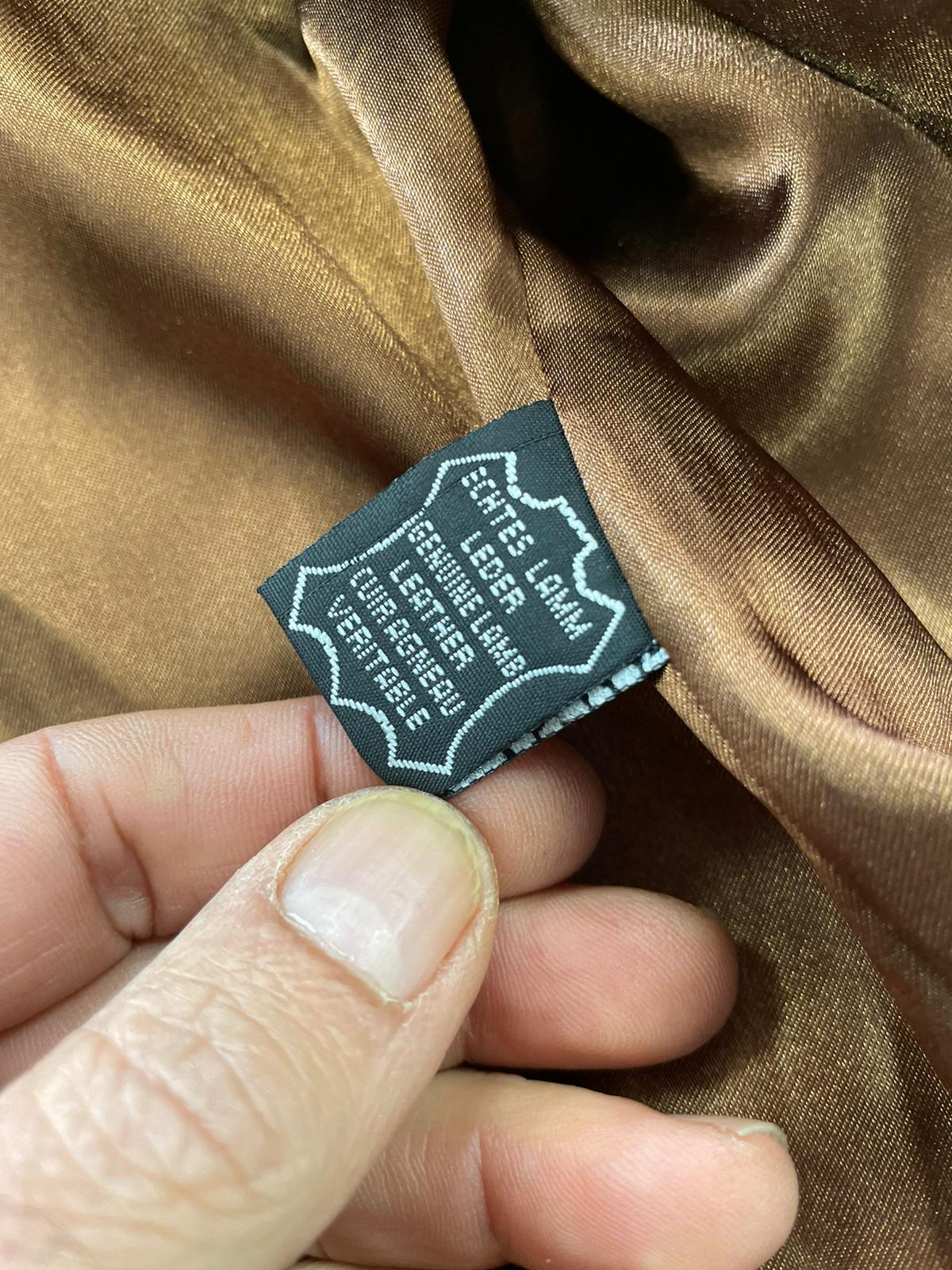 Veste en cuir souple 02219