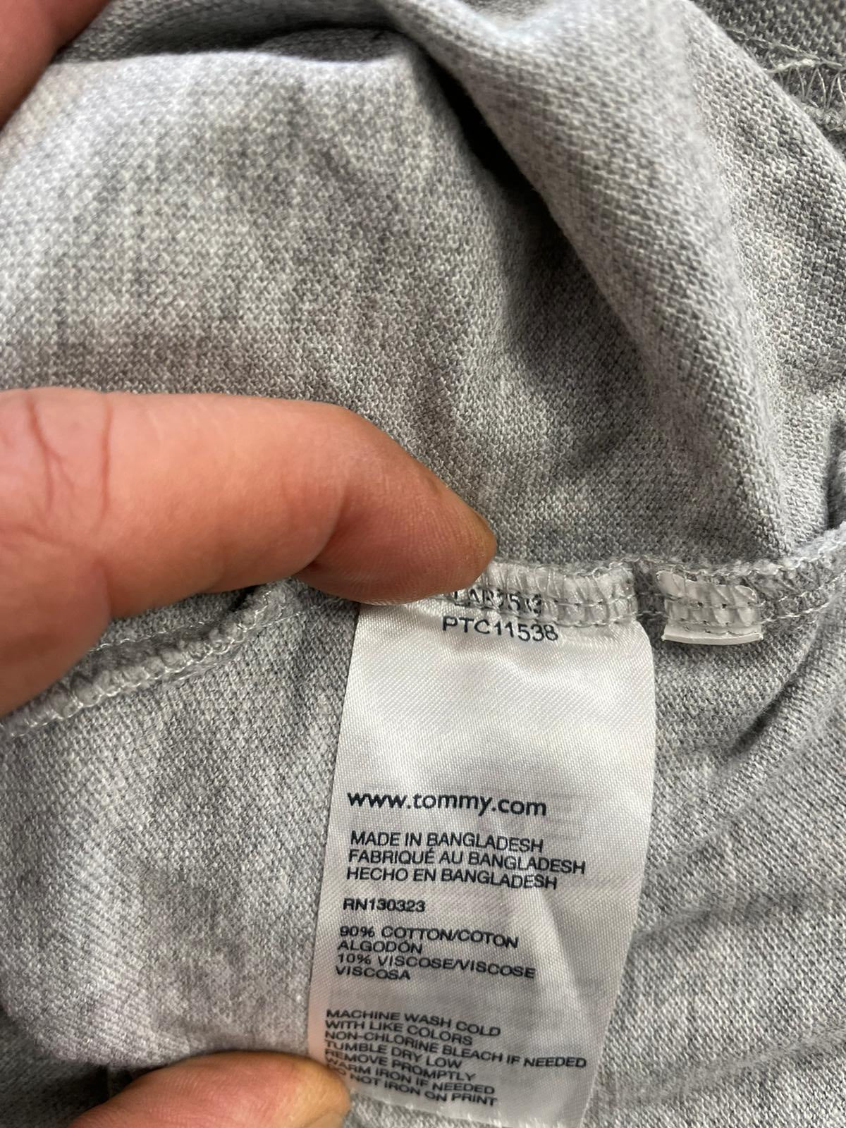 Polo Tommy Hilfiger Réf. 02460