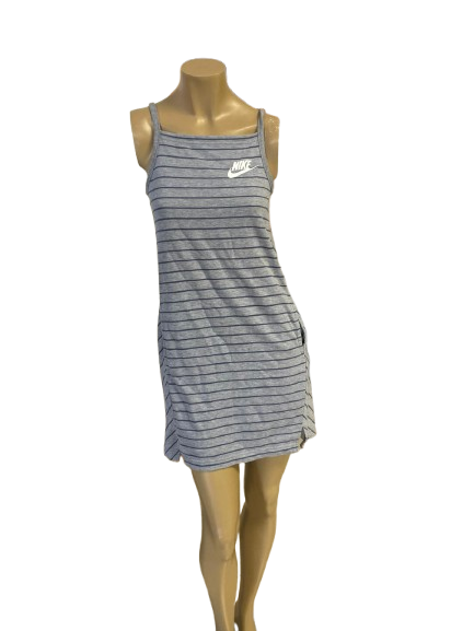 🌞 Vestidos de Verano: Frescura, Estilo y la Magia de Comprar Segunda Mano