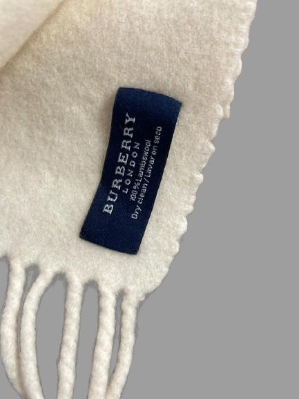 Bufanda Burberry Ref.02467