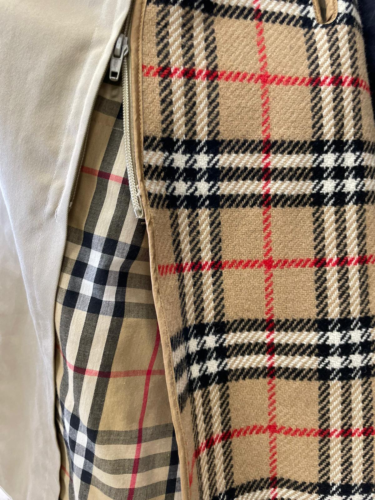 Abrigo / Gabardina BurBerry Ref.00231 Vintage (Desperfecto)