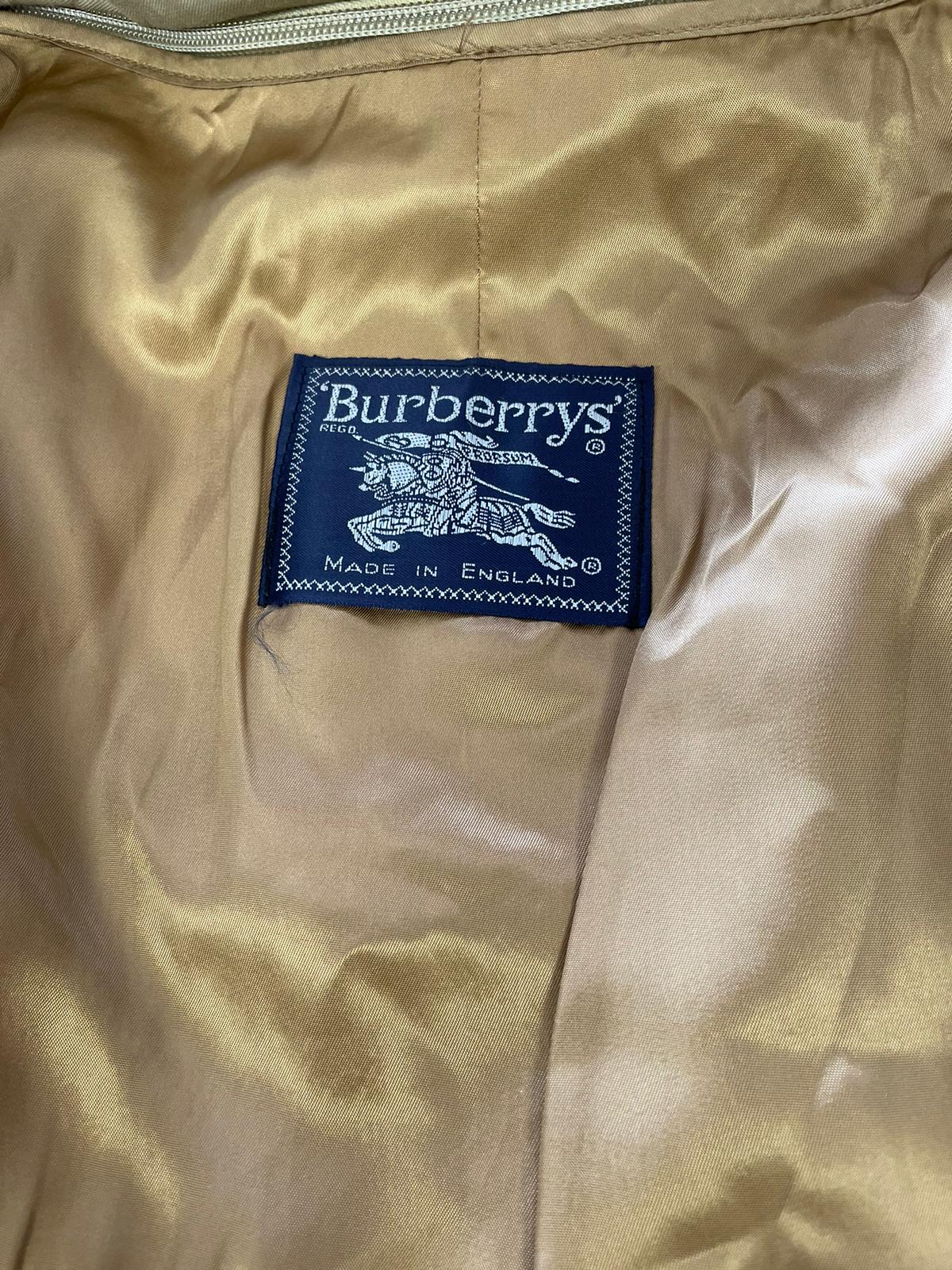 Abrigo / Gabardina BurBerry Ref.00231 Vintage (Desperfecto)