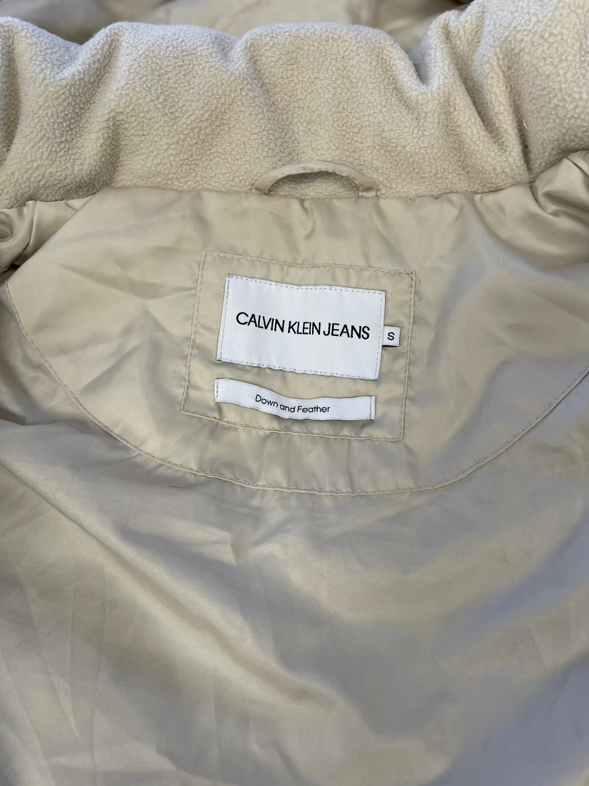 Plumifero Calvin Klein Ref.00922