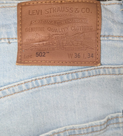 Pantalón Levi's 502 Ref.01136