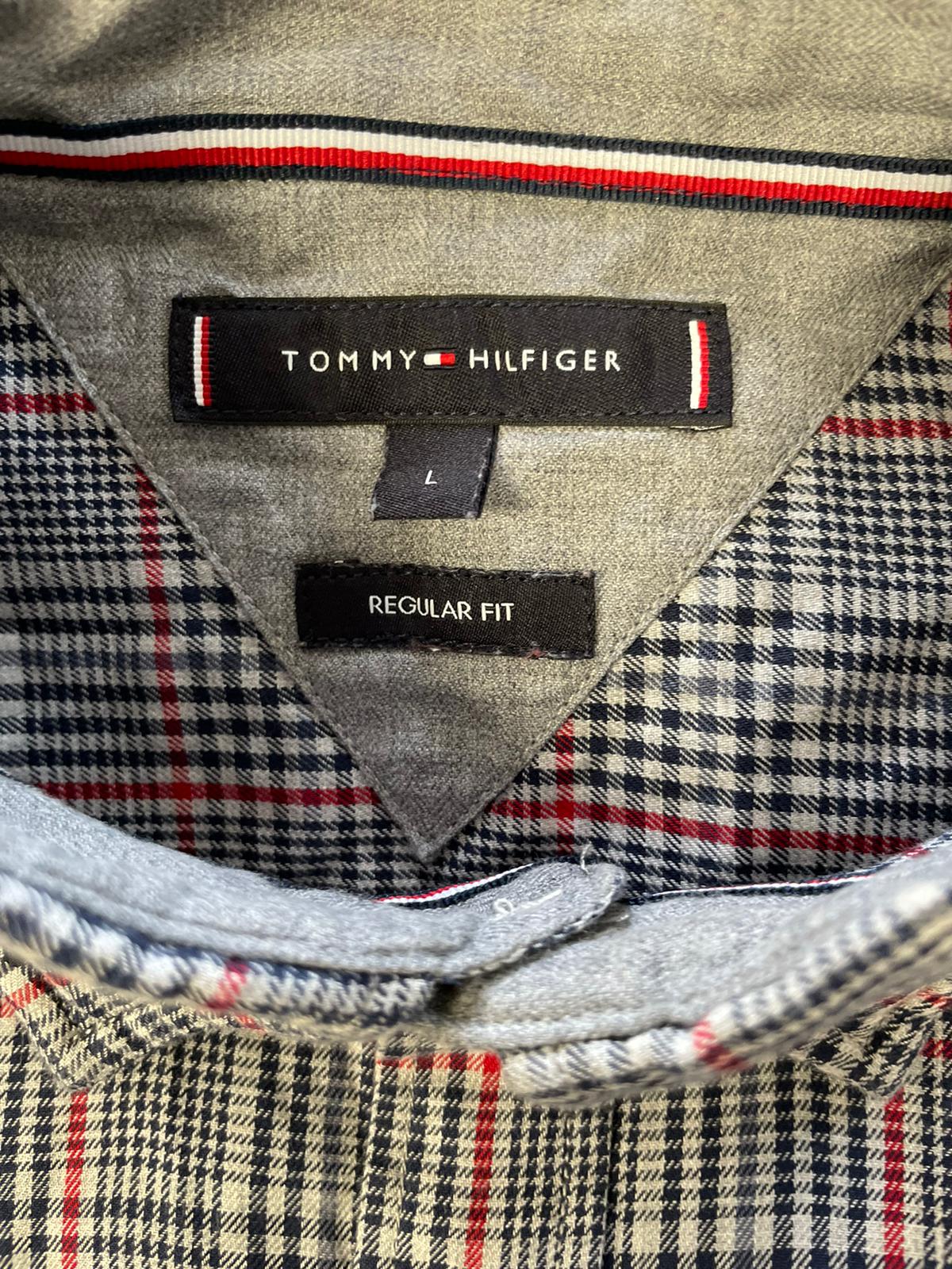 Chemise Tommy Hilfiger Réf.01196