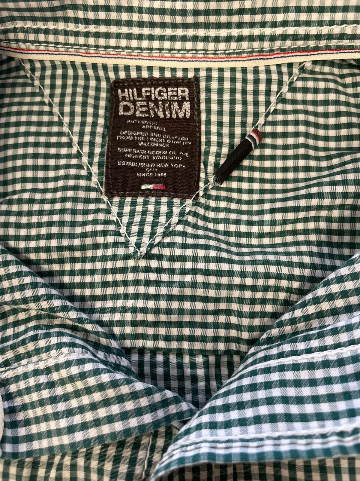 Chemise Tommy Hilfiger Réf.01157