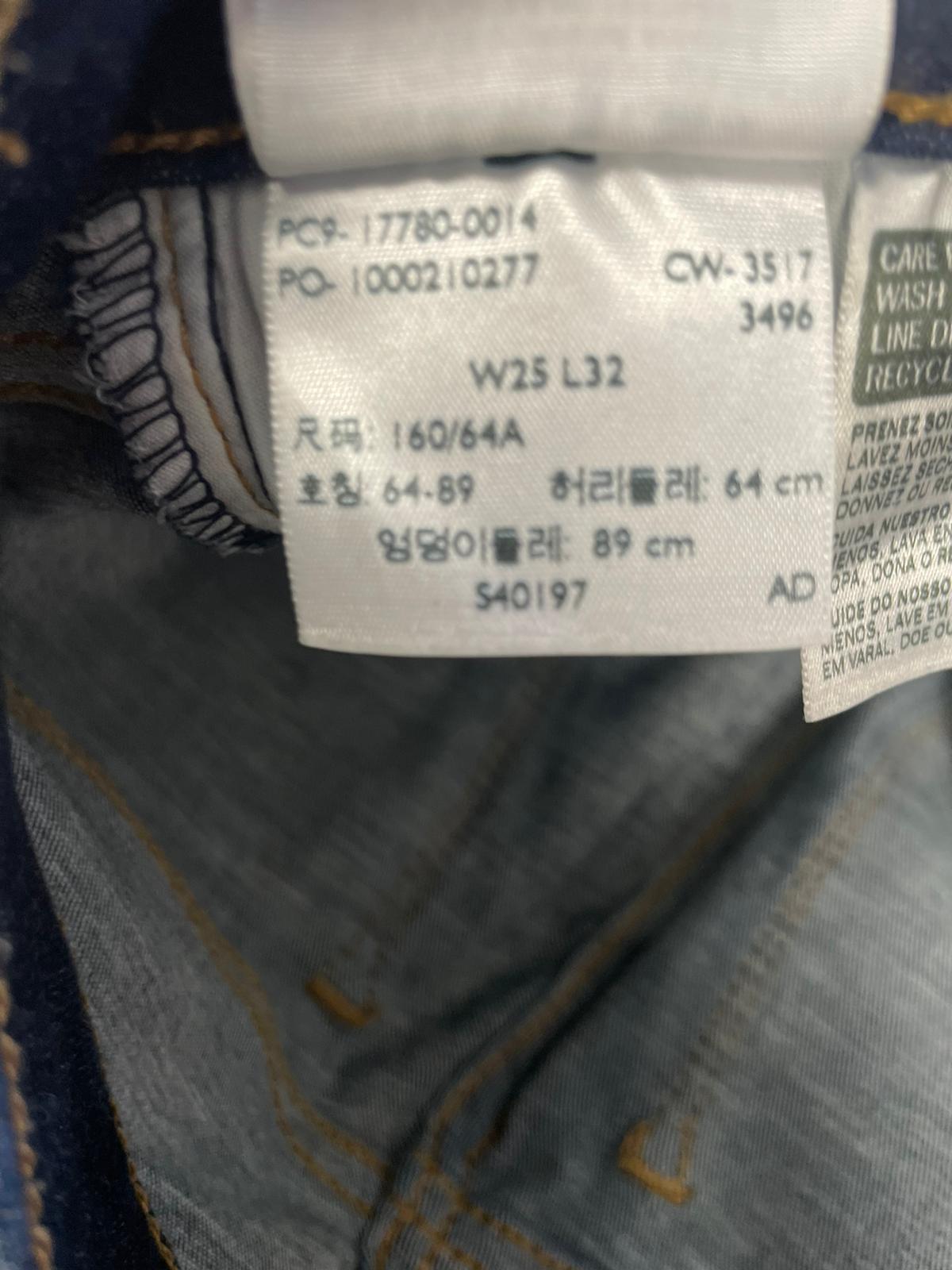 Pantalones Levi's 710  Ref.01228