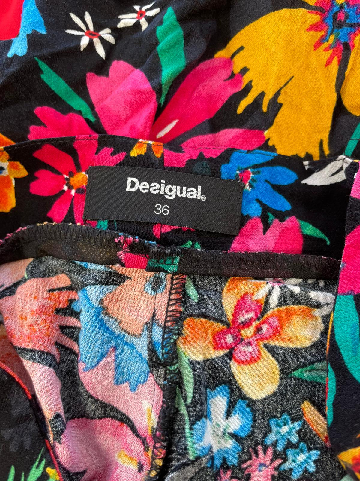 Short Desigual Ref.01831