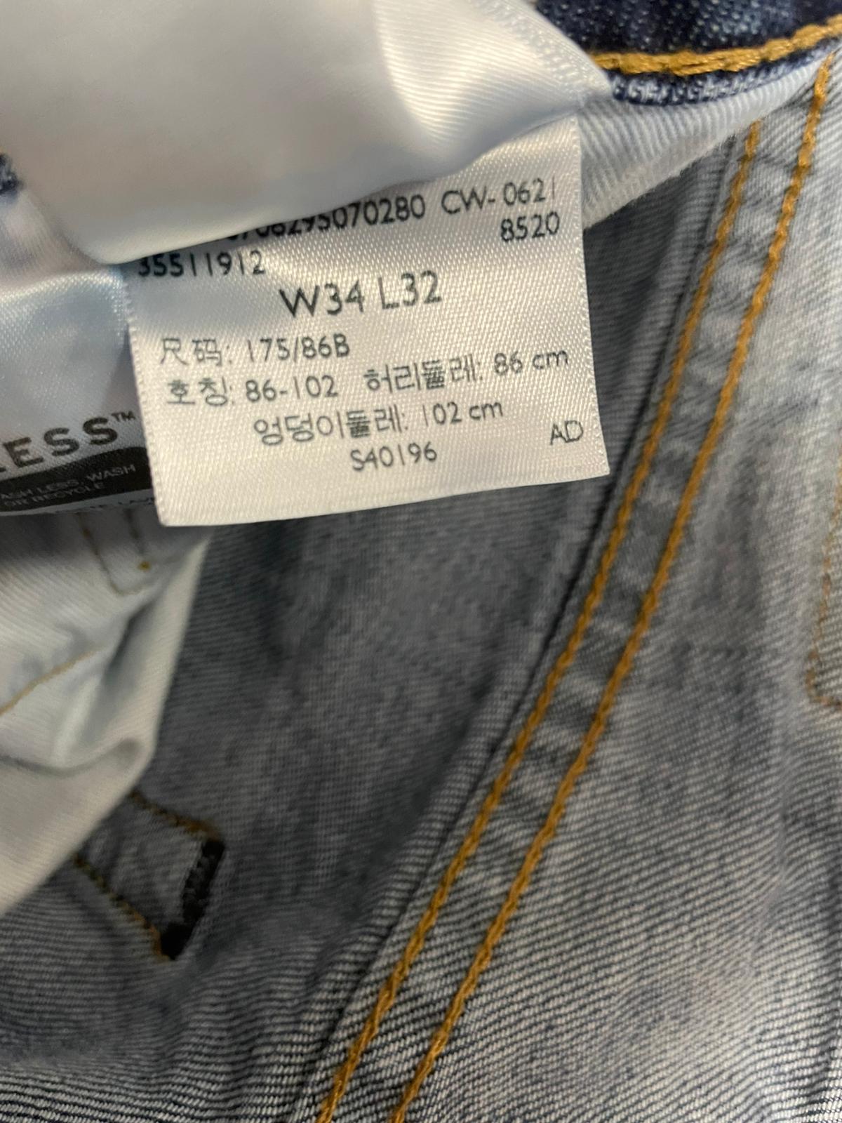 Pantalón Levi's 502 Ref.10628